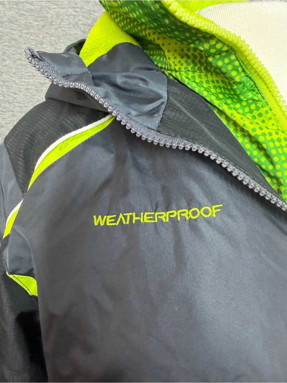 Weatherproof Kids Puffers Jacket in Charcoal with Neon Lime Accents